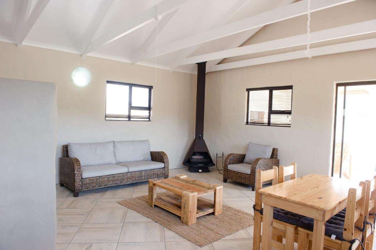 African Game Lodge 몬터규 외부 사진